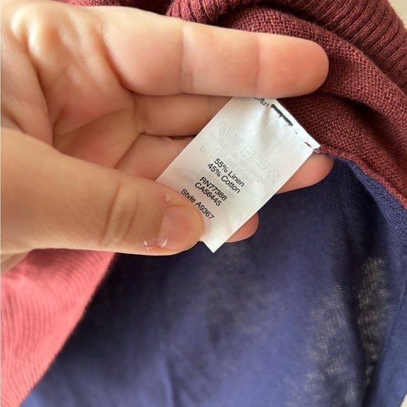 Madewell‎ long sleeve v-neck oversized top color burgundy and purple  size M - Picture 3 of 5